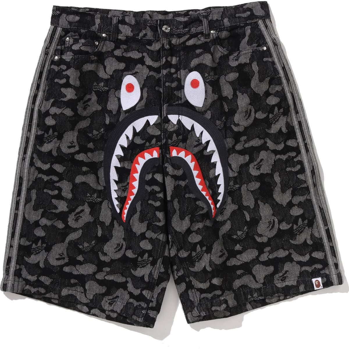 JORTS BAPE X ADIDAS — foto 1